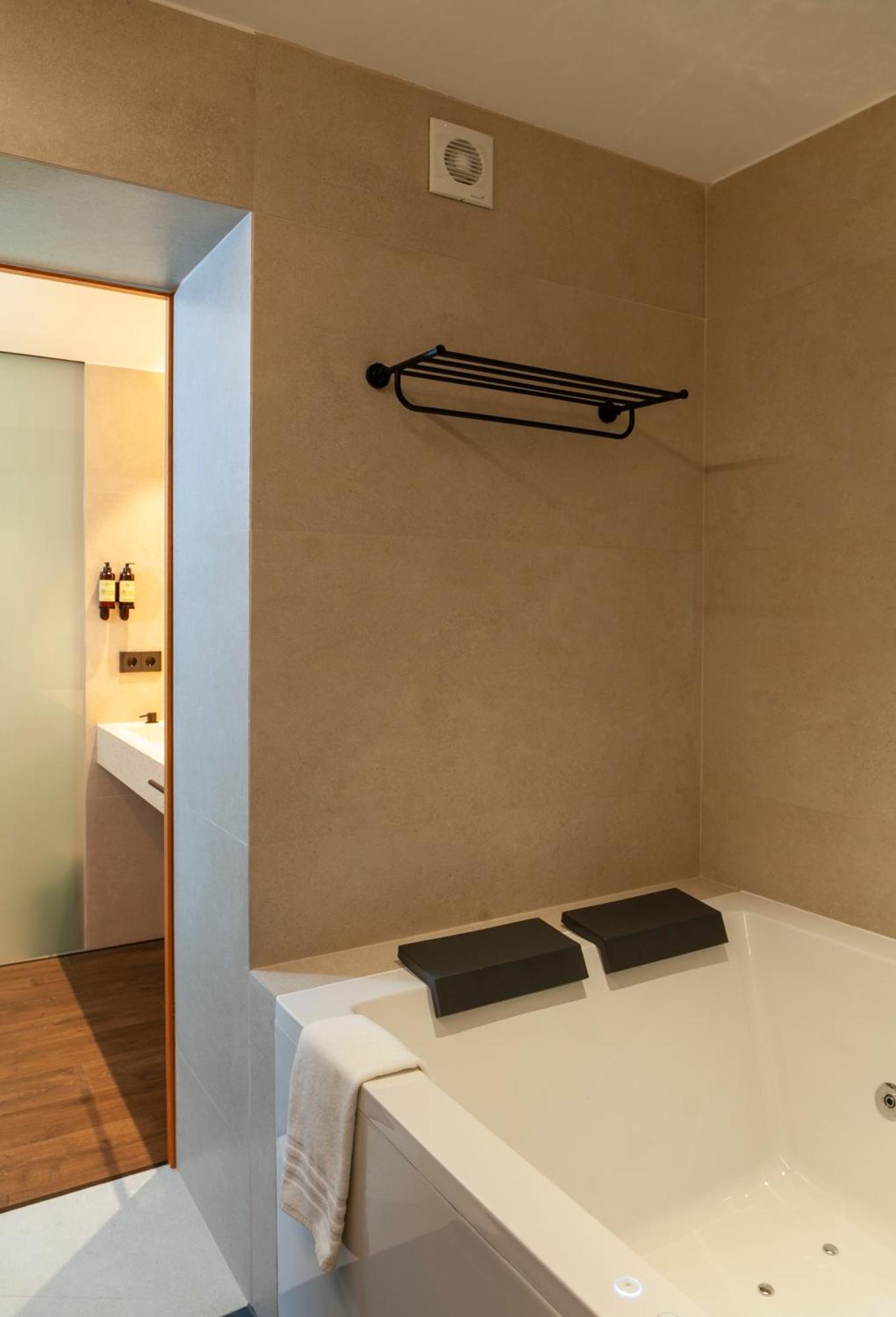 Hotel Rural Finca La Desa Miajadas 外观 照片