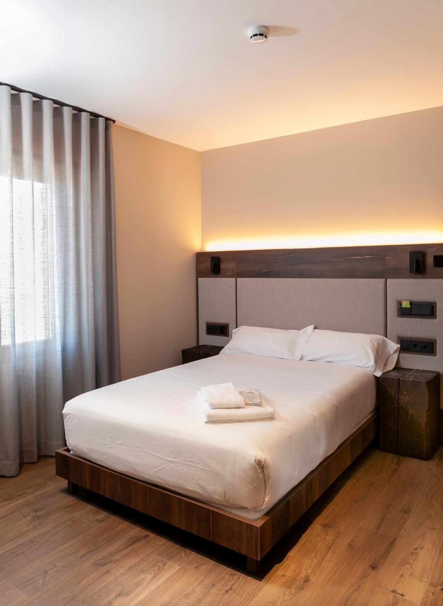 Hotel Rural Finca La Desa Miajadas 外观 照片