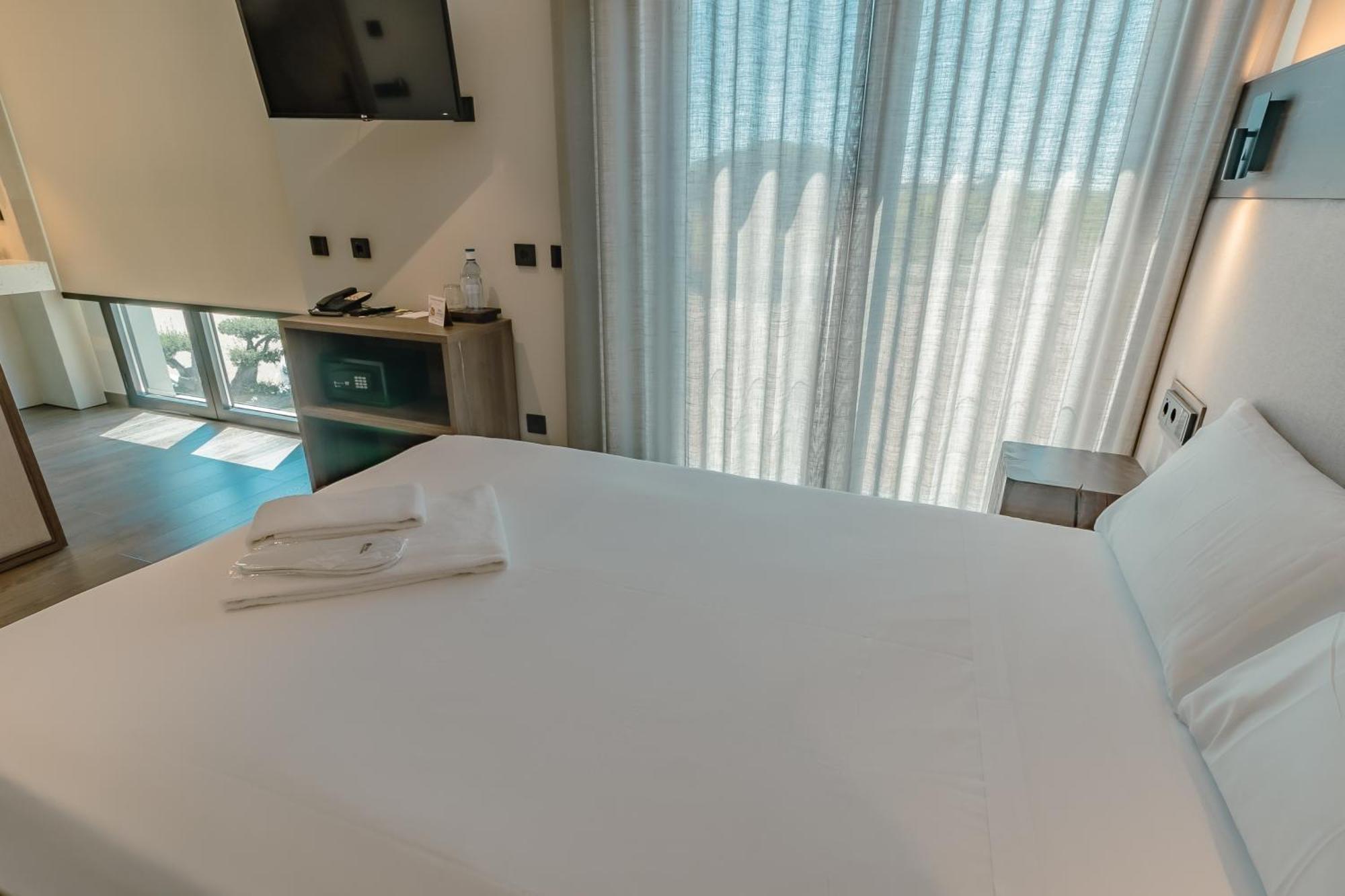 Hotel Rural Finca La Desa Miajadas 外观 照片